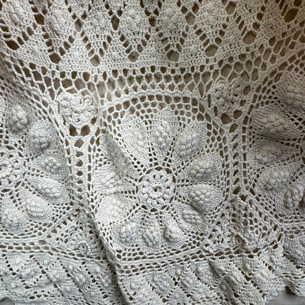Vintage Crochet Round Tablecloth 68